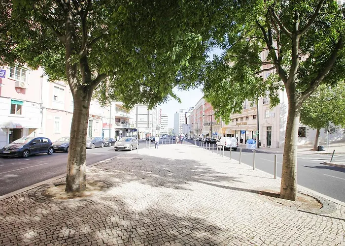 Glamorous Park Ed Vii *